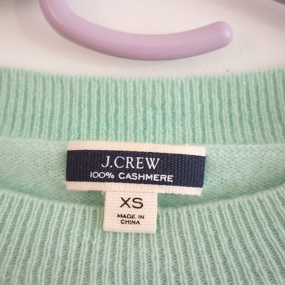 J. Crew 100% Cashmere Mint Green Crew Neck Sweater Size XS - Picture 3 of 7